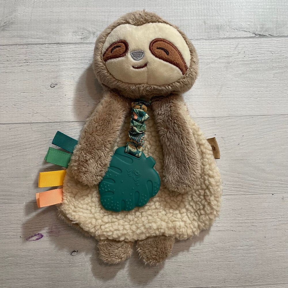 Itzy Ritzy Sloth Lovey Including Teether